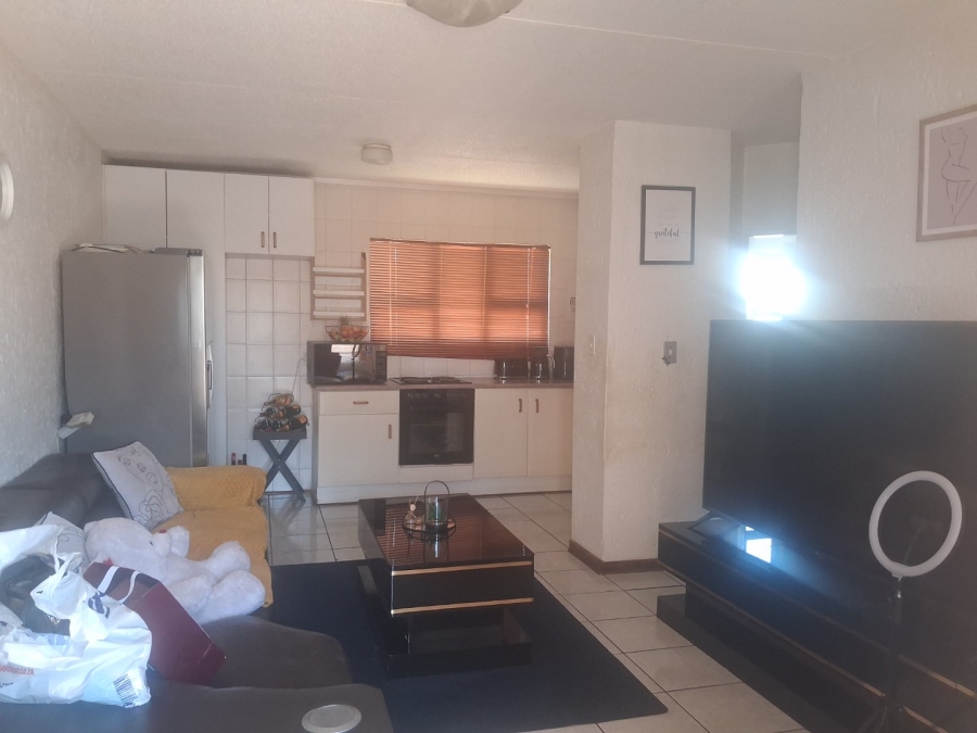 To Let 1 Bedroom Property for Rent in Pellissier Free State